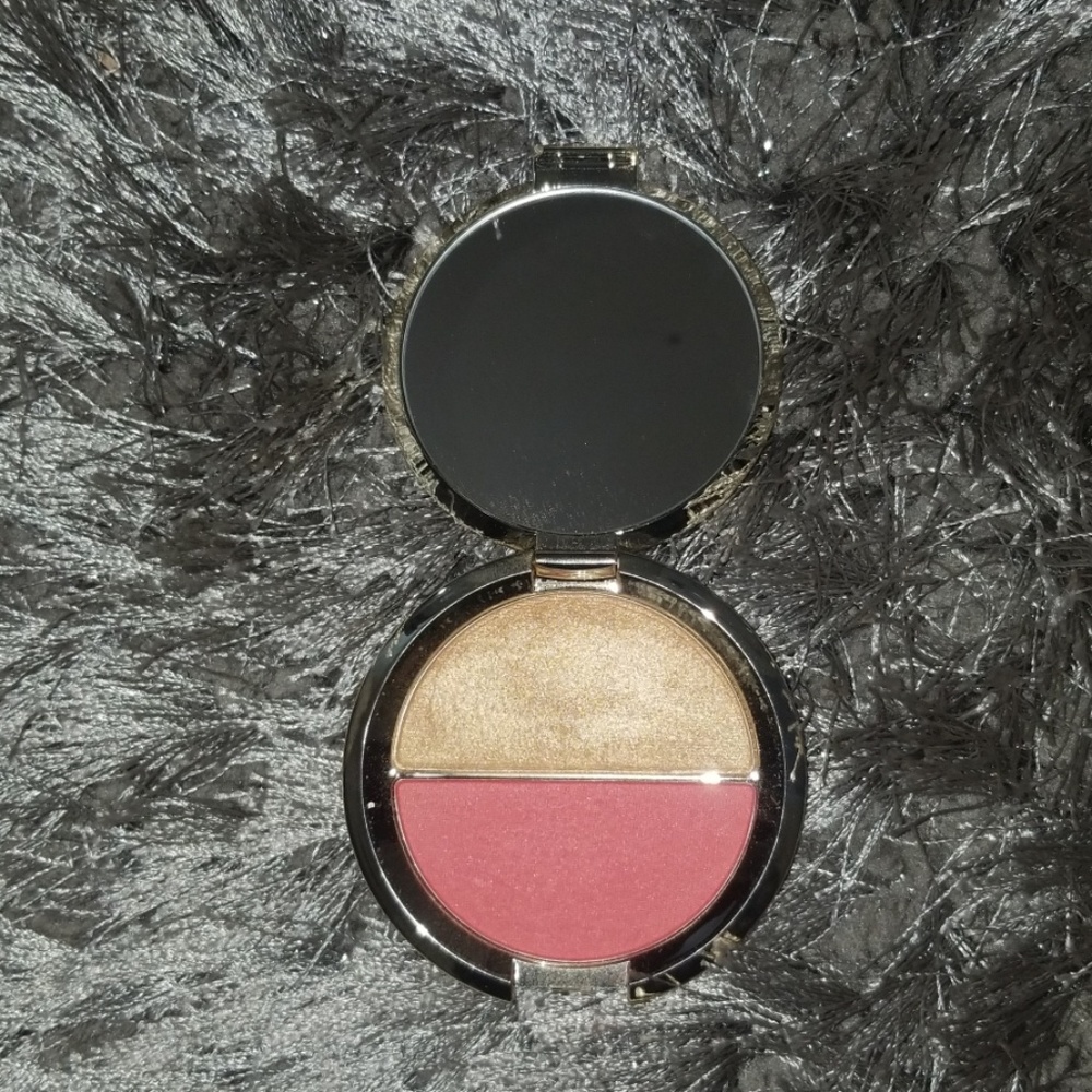 Becca blush highlighter duo